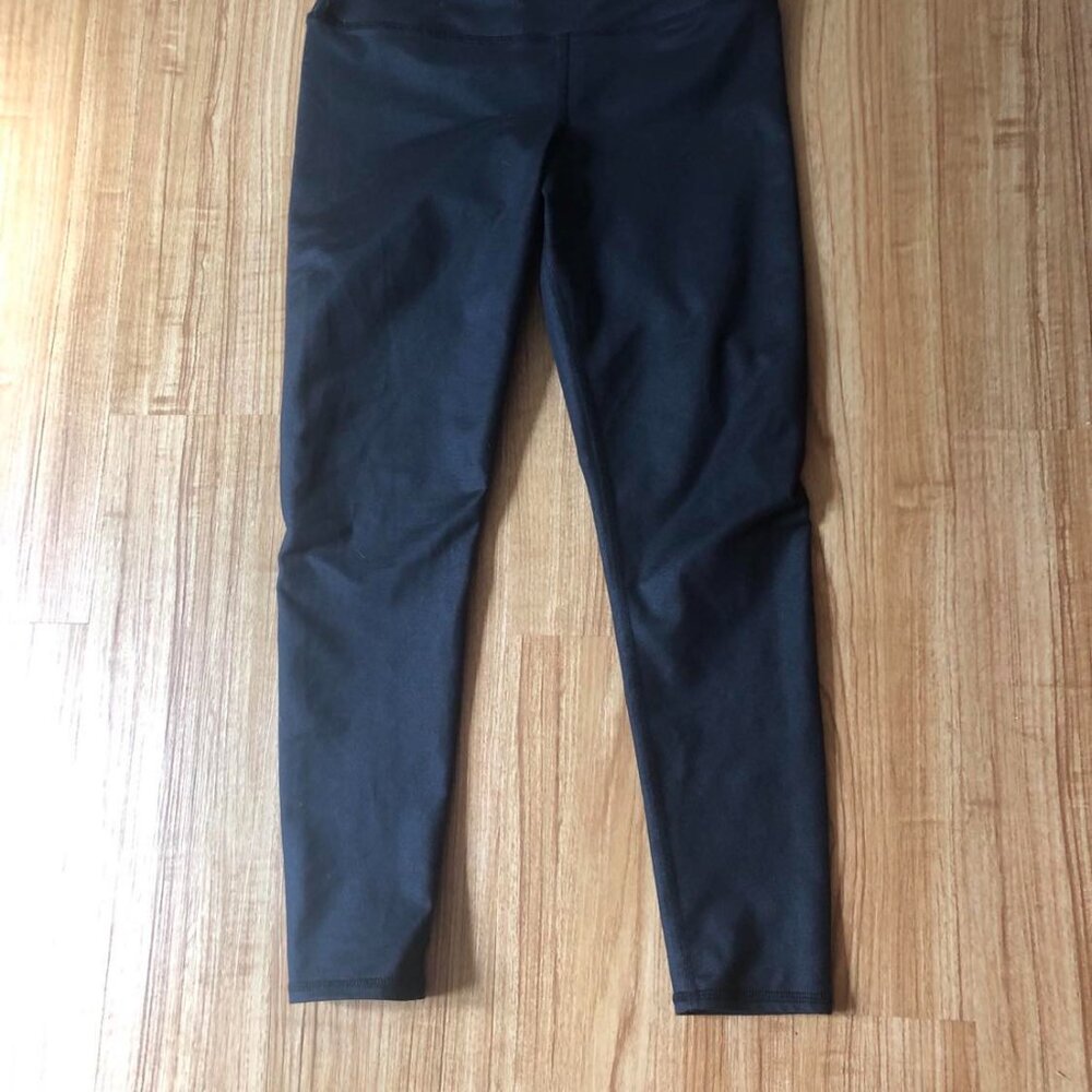 ALO Yoga  High Waist Leggings - Black (Women) S